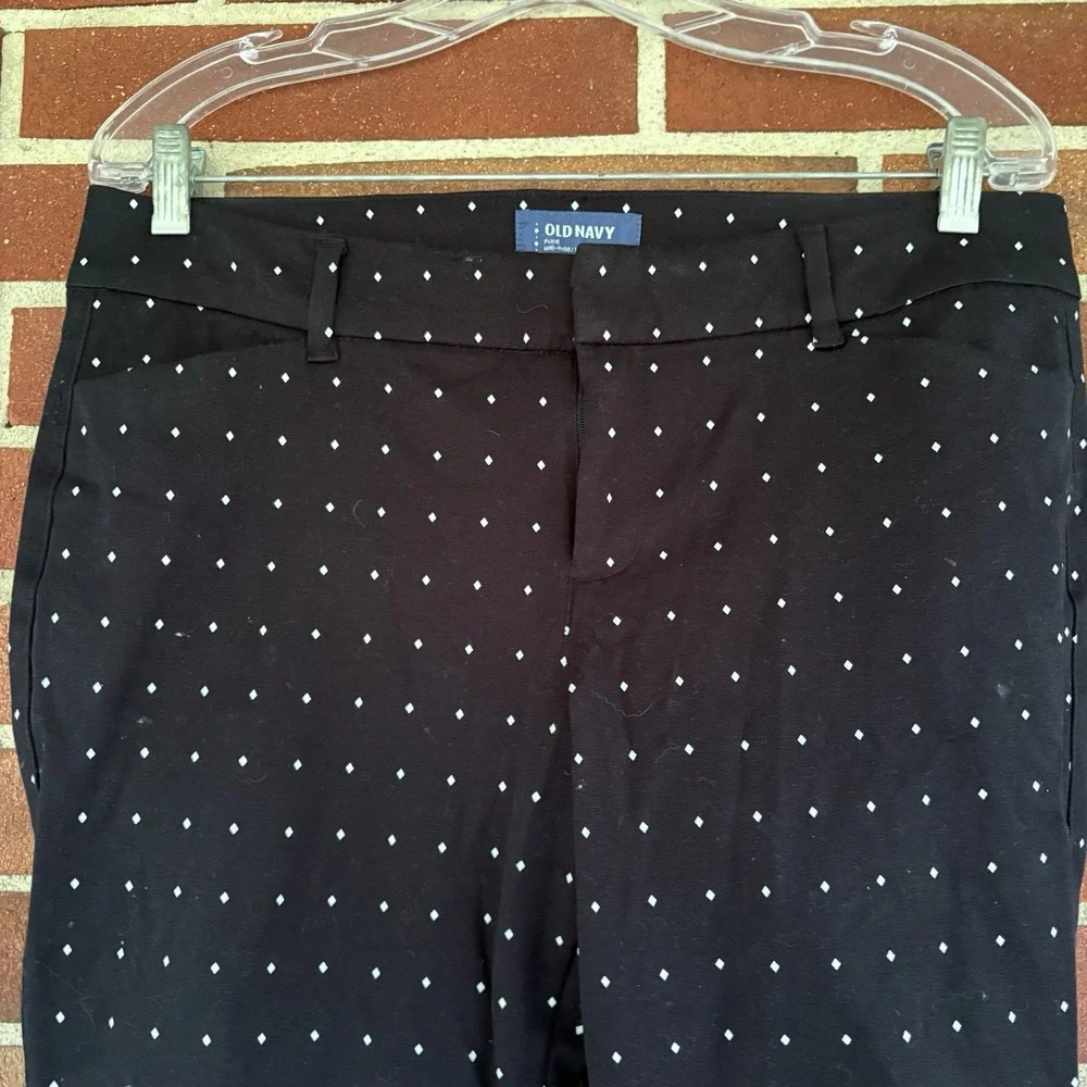 Old Navy Mid Rise Pixie Black White Diamond Print Crop Pants Sz 12 A3443